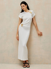 Pulloverkleid mit Metallverzierung